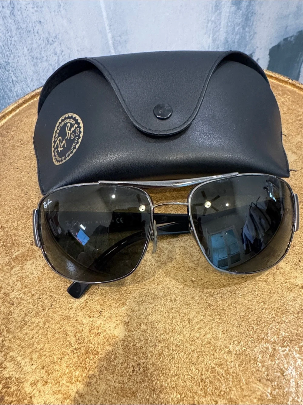 Ray-Ban Aviator Sunglasses in Black and Silver